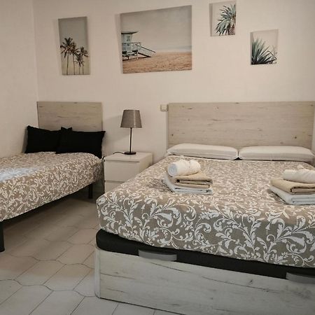 Benalbeach Casa KITO Dreams 1ª Línea Playa Benalmadena Bagian luar foto